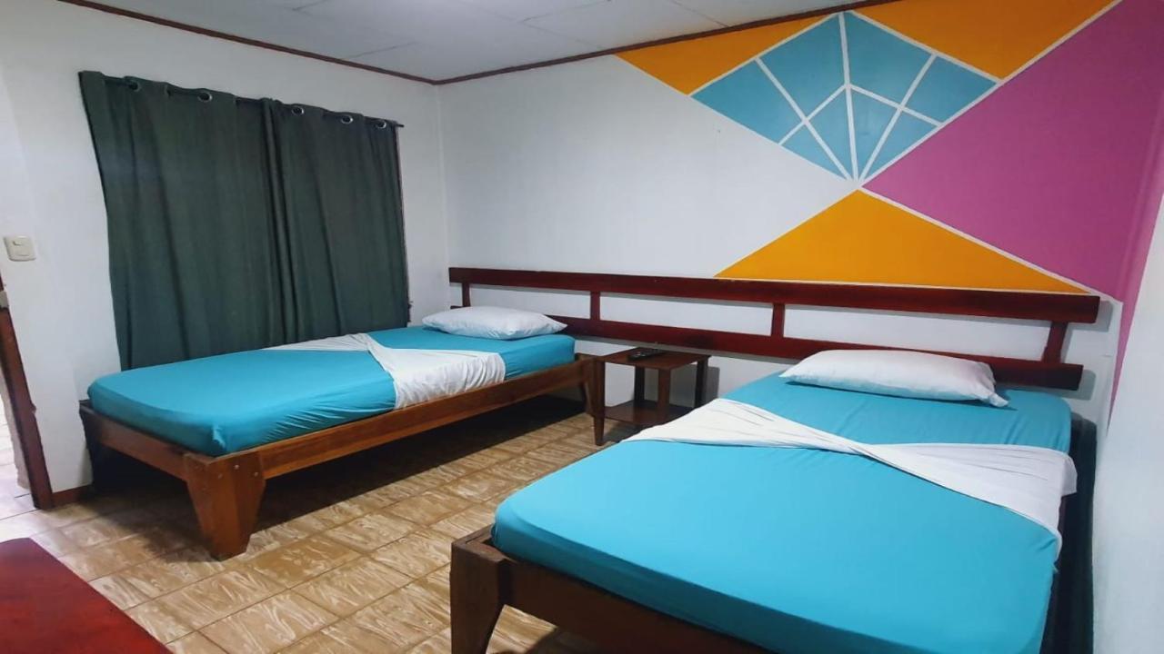 Cabinas Palmer Makanda Cahuita Buitenkant foto