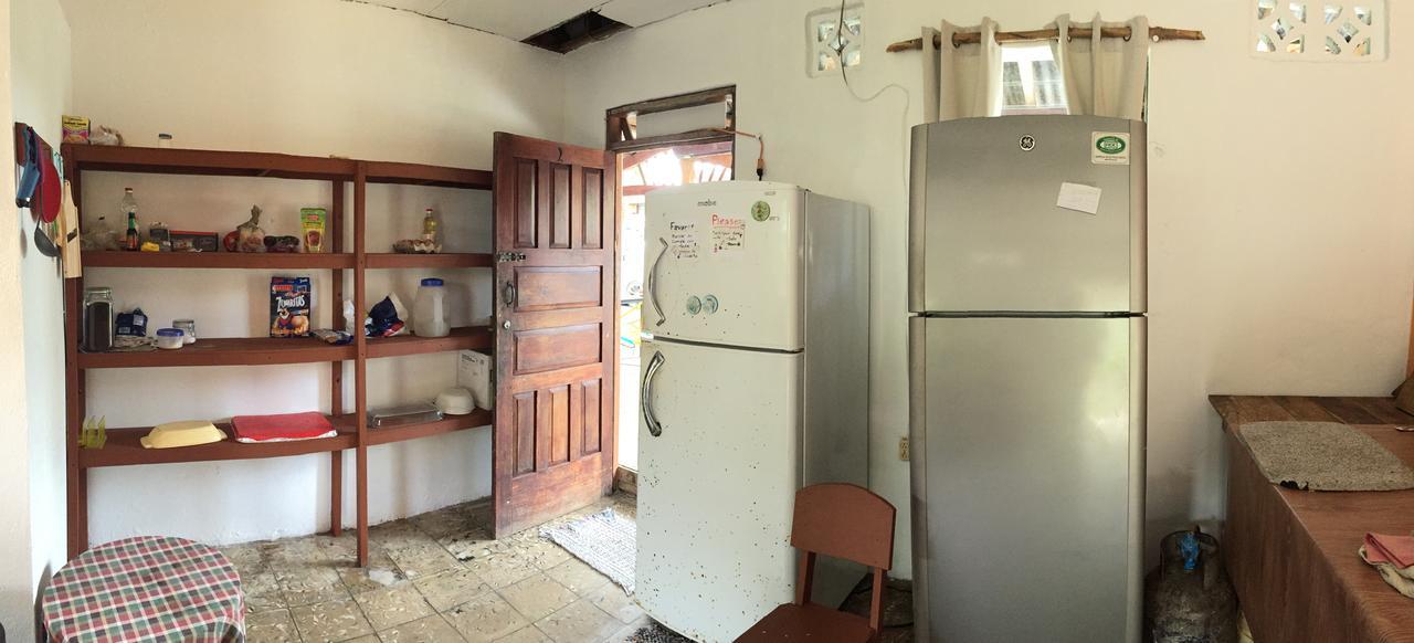 Cabinas Palmer Makanda Cahuita Buitenkant foto