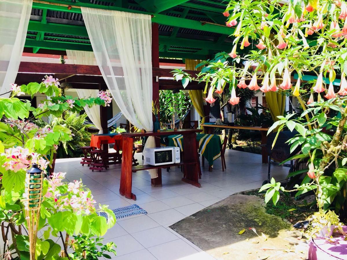 Cabinas Palmer Makanda Cahuita Buitenkant foto